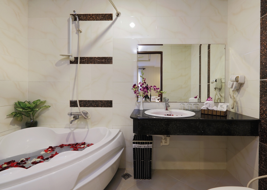 Phòng tắm - Hotel24h.net
